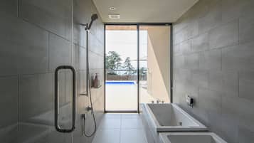 Luxury Villa | Bathroom | Slippers, towels