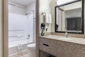 Room - Red Roof Inn Canton, TX (Canton)