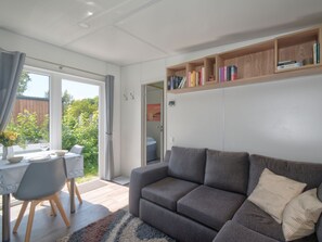 TV - Tiny Haus Conny by Interhome (Beilngries)