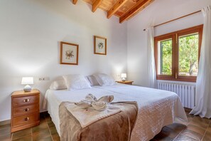 5 bedrooms, iron/ironing board, free WiFi, bed sheets - Finca S'aigo by Mallorca House Rent (Cala Murada)