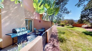Outdoor dining - Fairway Foothills - 3335 (Moab)