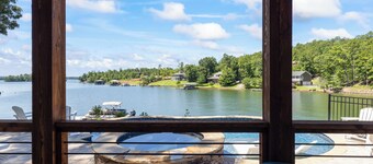 Paradise Found with a PRIVATE Pool & Spa!