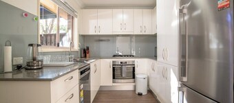 3bedroom Townhouse at Dundas