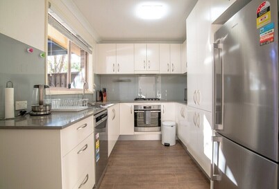 3bedroom Townhouse at Dundas