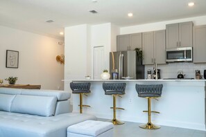 House | 4 bedrooms - NEW Home Storeylake 4Bd 3 Walking Clubhouse (Kissimmee)