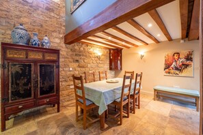 Dining - The Mill -  a cottage that sleeps 6 guests  in 3 bedrooms (Blockley)