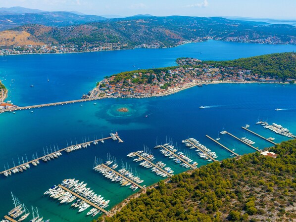 Marina