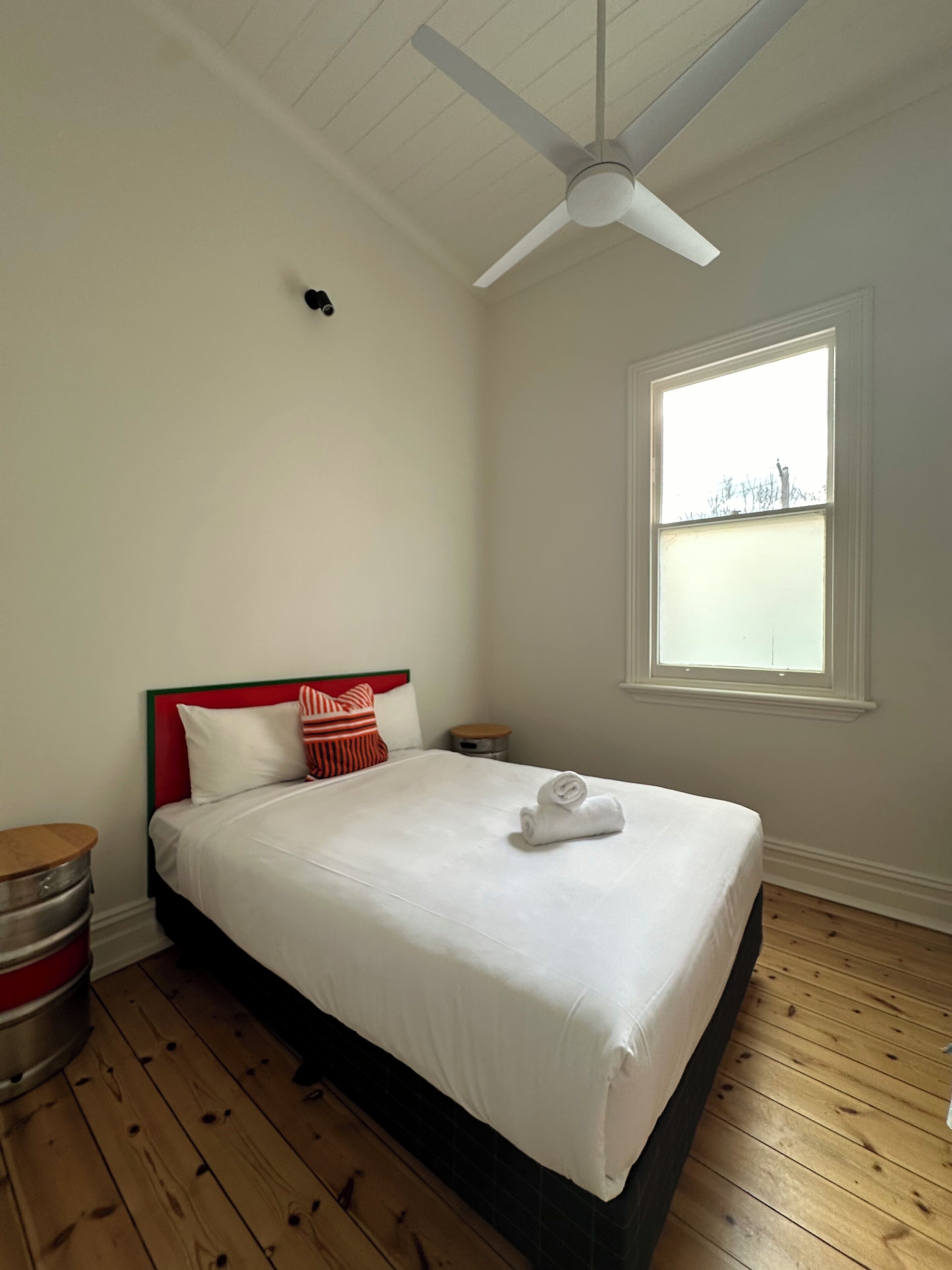 Shared Dormitory | Bed sheets