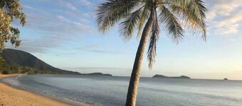 Absolute Beachfront 2 Bedroom Luxury Holiday Home