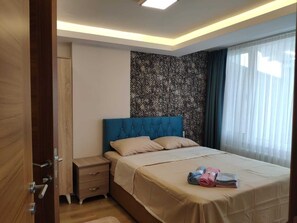 2 bedrooms, iron/ironing board, WiFi, bed sheets