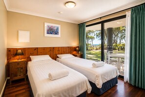 Casa Confort, varias camas, no fumadores, vistas a la playa | 2 dormitorios, espacio para trabajar con un portátil, wifi gratis