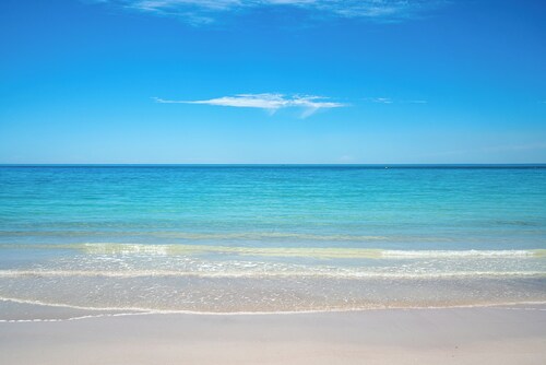 98 Steps To The Beach 