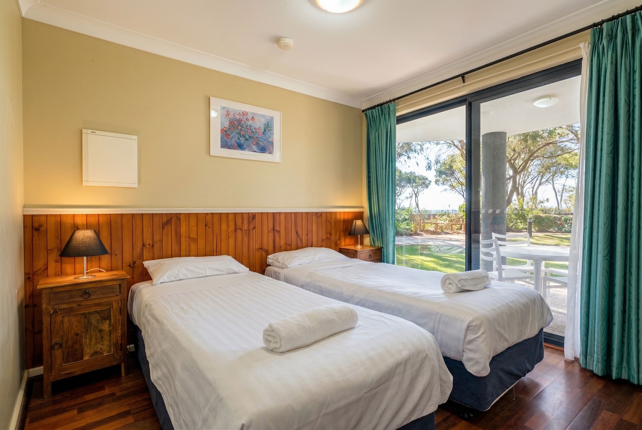 2 عدّة غرف نوم ومساحة عمل للكمبيوتر المحمول وواي فاي مجانًا