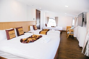 Ducha, artículos de tocador gratuitos, secador de pelo, toallas