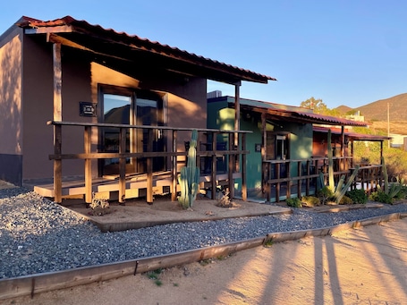 Fachada de la propiedad