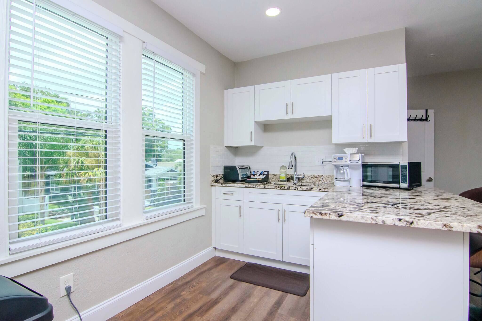 冰箱、微波炉、炉灶、茶具/咖啡用具