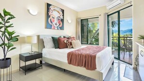 Unclassified image, 4 of 20, button - Luxury Retreat in Cairns with Pool (Cairns)