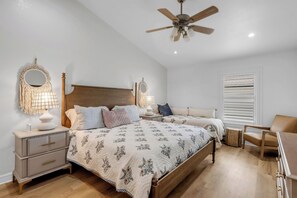 5 habitaciones, cuna de viaje, wifi gratis y ropa de cama 