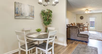 4 Mi to Dtwn Dayton: Convenient Condo w/ Grill