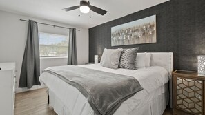 4 室のベッドルーム、アイロン / アイロン台、旅行用ベビーベッド、WiFi