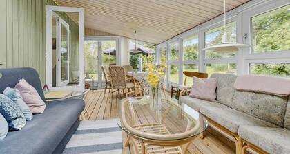 Amazing home in Højby with WiFi