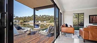 Lang Chalet Vineyard Bliss on the Waterfront