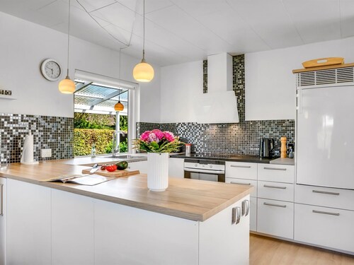"Ansine" - 500m from the sea by Interhome