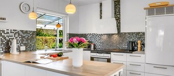 "Ansine" - 500m from the sea by Interhome
