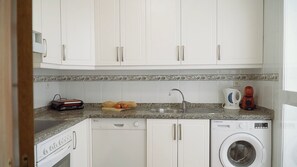 Fridge, microwave, oven, dishwasher - Superior Don Joaquin 2 bed Apt Benalmadena (Benalmádena)