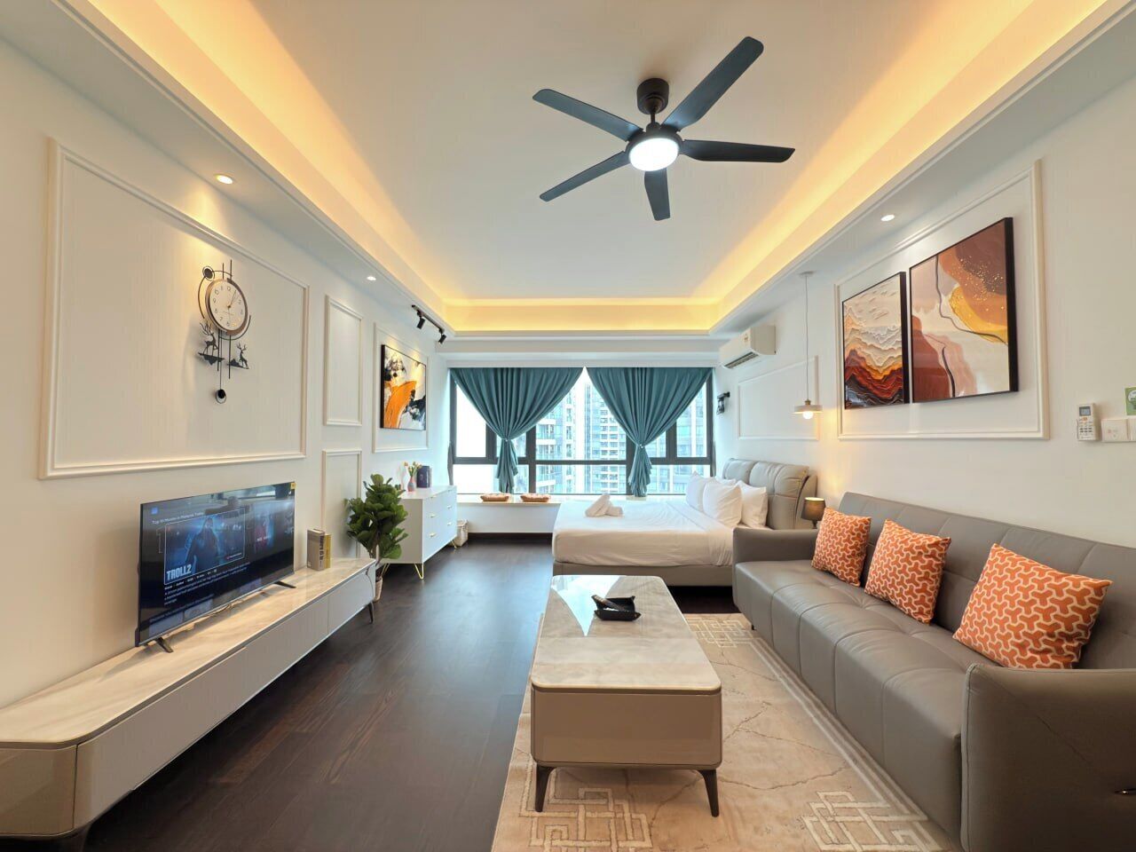 Soundproofing, free WiFi