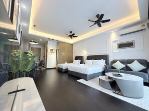 Romantic Studio | Soundproofing, free WiFi - R&F SEINE REGION BY ANJU (Johor Bahru)