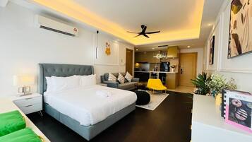 Soundproofing, free WiFi