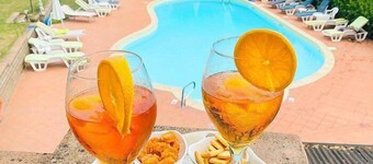 Villa Veneranda: A characteristic and welcoming two-story age-old farm house surrounded by meadows and by green hills, in the border area between Umbria and Tuscany, with Free WI-FI.