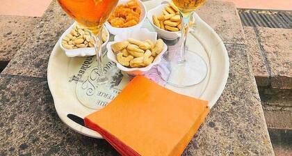 Villa Veneranda: A characteristic and welcoming two-story age-old farm house surrounded by meadows and by green hills, in the border area between Umbria and Tuscany, with Free WI-FI.