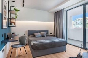 1 chambre, bureau, fer et planche à repasser, Wi-Fi gratuit