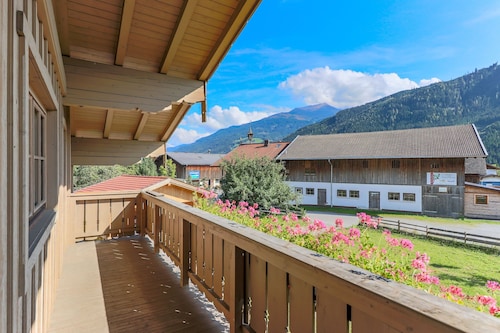 Chalet in Bramberg near Ski Slopes