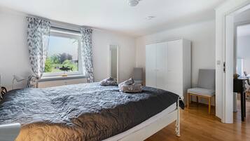 2 bedrooms, free WiFi, bed sheets