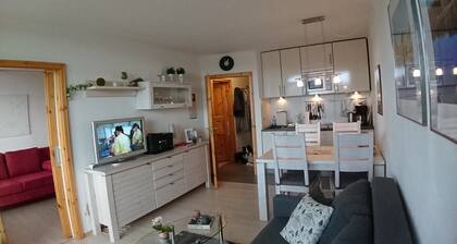 Ferienwohnung 'Traumblick' mit Bergblick, Balkon und Wi-Fi