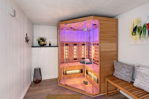 Ferienhaus 'Ferienhaus Bella Vita' mit Sauna, privater Terrasse und privatem Garten