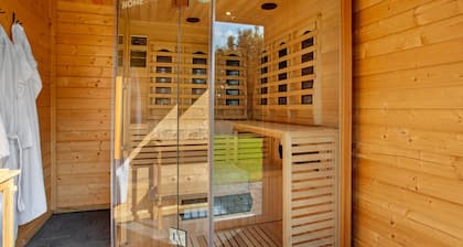 Ferienhaus Sauerland Am Hennesee mit Seeblick, privater Terrasse und Sauna