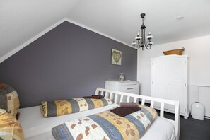 3 chambres, Wi-Fi gratuit, draps fournis