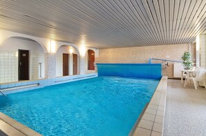 Sisäuima-allas, lämmitetty uima-allas