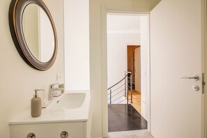 Family Apartment, Multiple Bedrooms (Al Mandorlo Family & Bike Friendly) | Interior