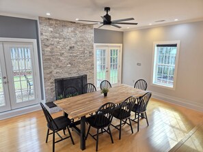 Dining - Modern Historic Durham Treasure (Durham)