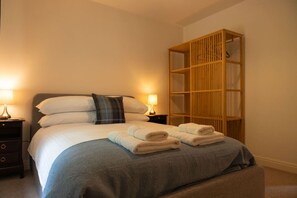 1 室のベッドルーム、アイロン / アイロン台、WiFi、ベッドシーツ