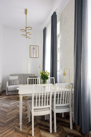 アパートメント | 1 室のベッドルーム、アイロン / アイロン台、ベビーベッド、WiFi (無料)