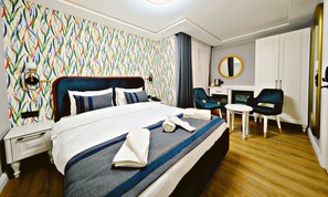 Deluxe Room | Premium bedding, memory-foam beds, free minibar, desk - The Saint Hotel (Istanbul)