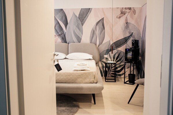 1 bedroom, travel crib, WiFi, bed sheets - ROOM 1 B&B LE FOGLIE🍃 luxurious B&B in the beating heart of Altamura. (Altamura)