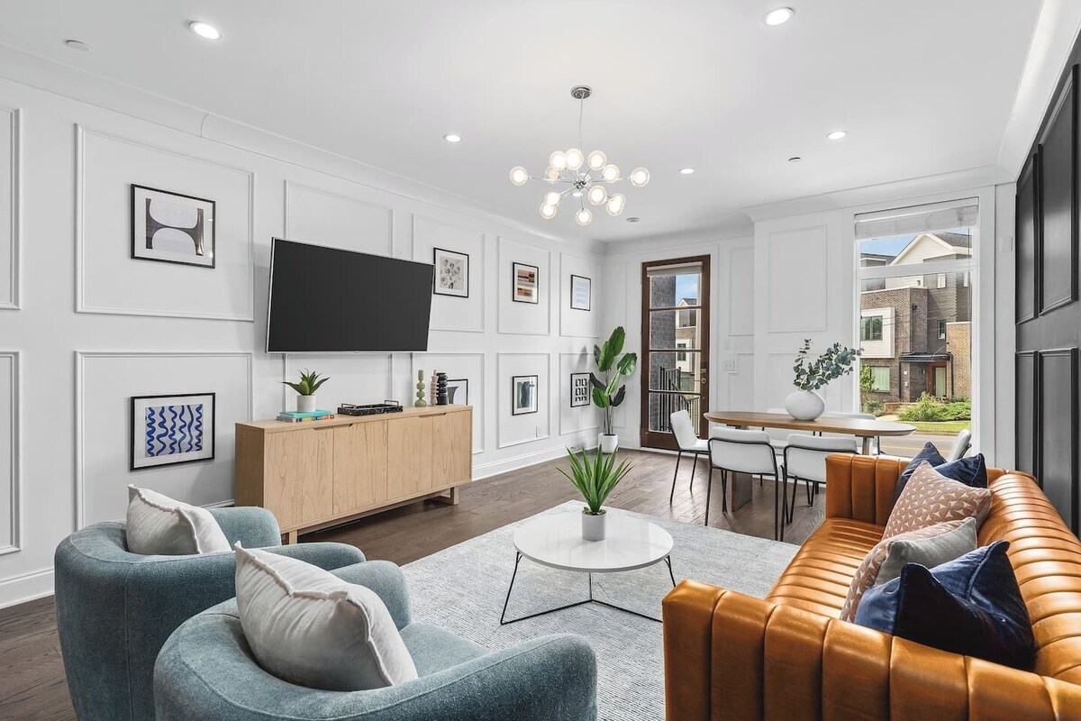 Rooftop Deck, Garage, Firepit - Walk to 12 South and Restaurants