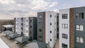 Apartment, 1 Bedroom, Balcony, City View | Depan hartanah